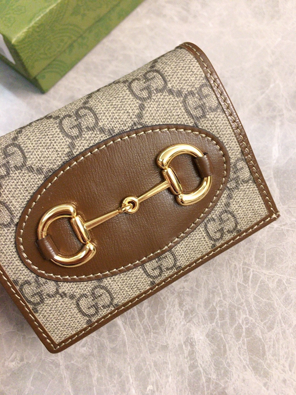 グッチ財布 レプリカ背面デザイン